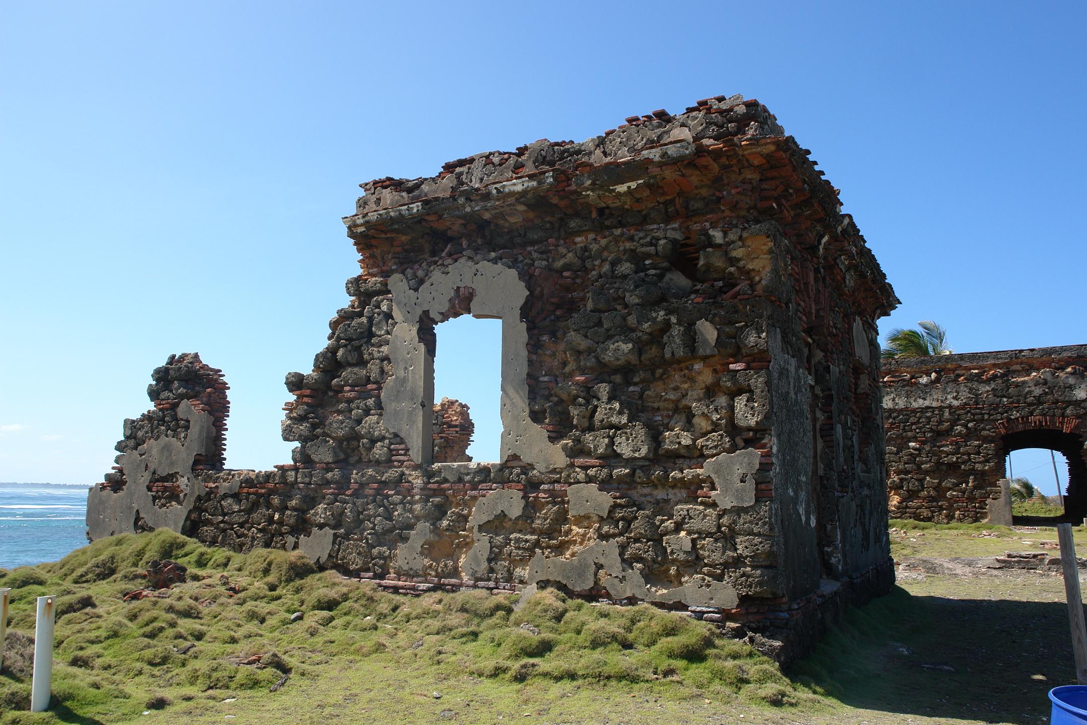 Ruinas del Antiguo Leprocomio - Toa Baja - 2011 00019